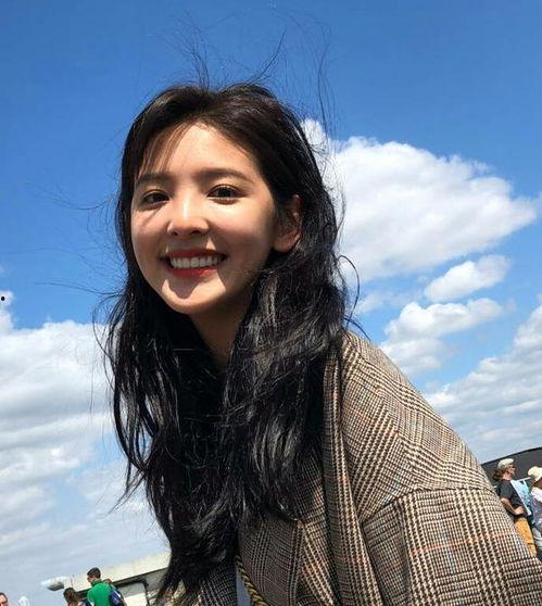 娱乐圈八卦最新爆料章若楠,娱乐圈新晋女神的甜蜜秘密大揭秘  第2张